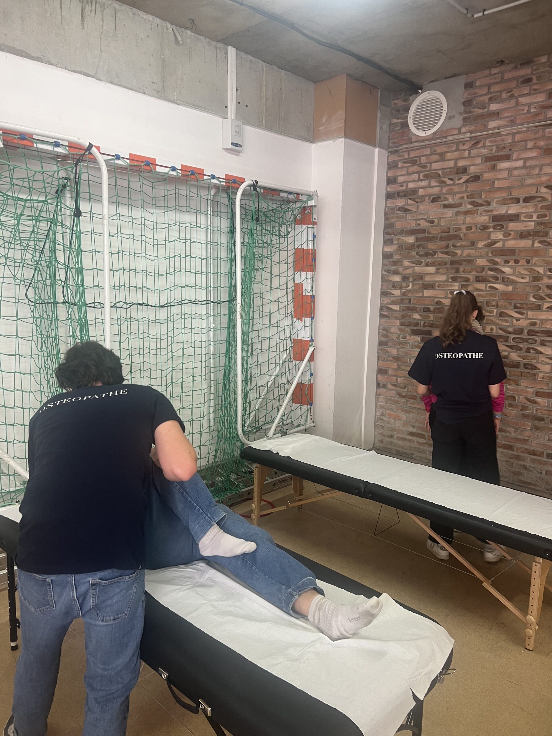 Ostéopathie pour les cavaliers : soulager le dos et le bassin