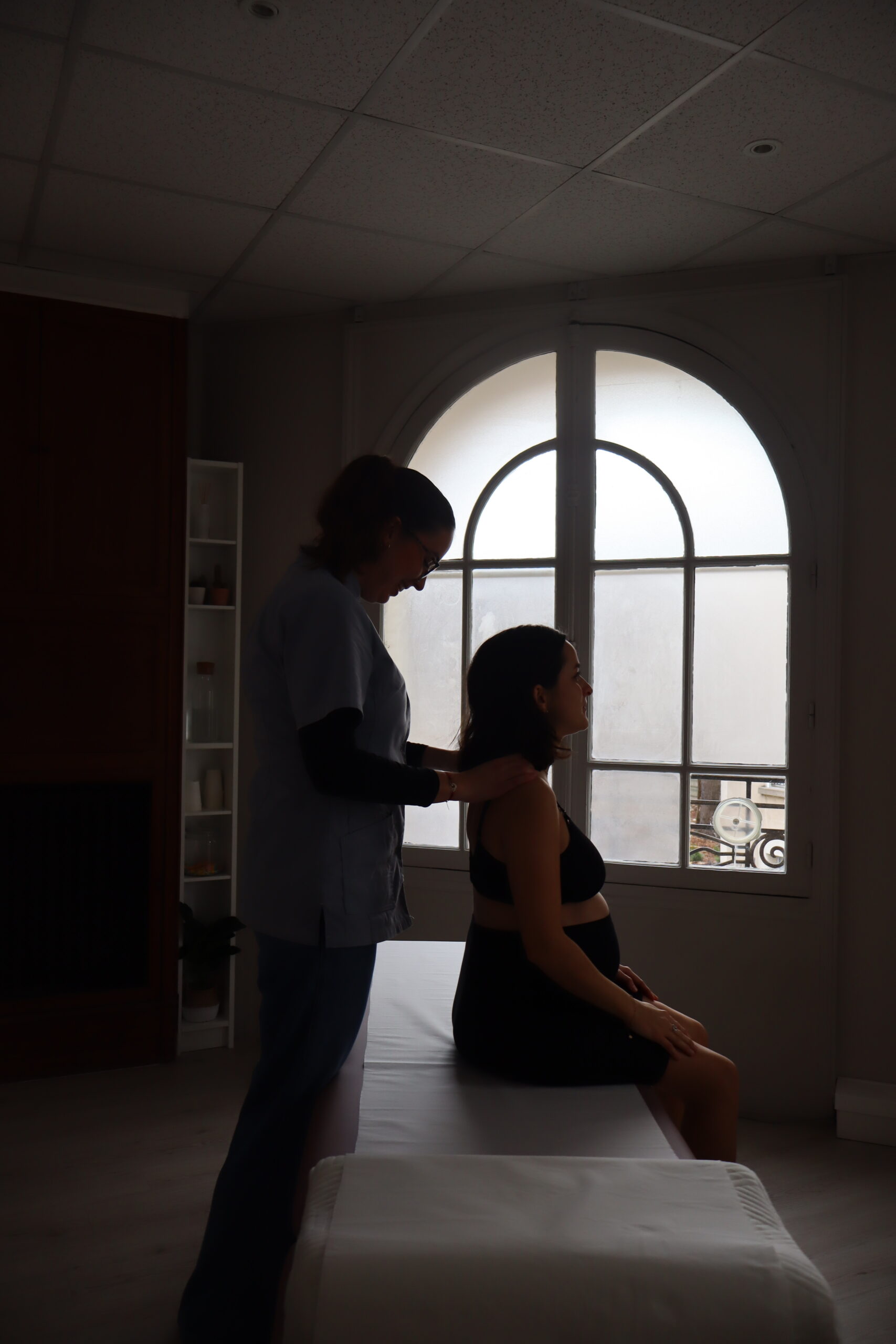 patiente enceinte en consultation, repère pour parler de l'adaptation du soin